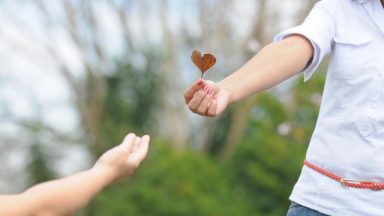 Nossa primeira vocação é o amor