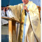 :: Padre Jonas celebra a vitória dos 100% no mês de junho
