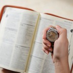 Como se utilizar do trabalho para rezar mais