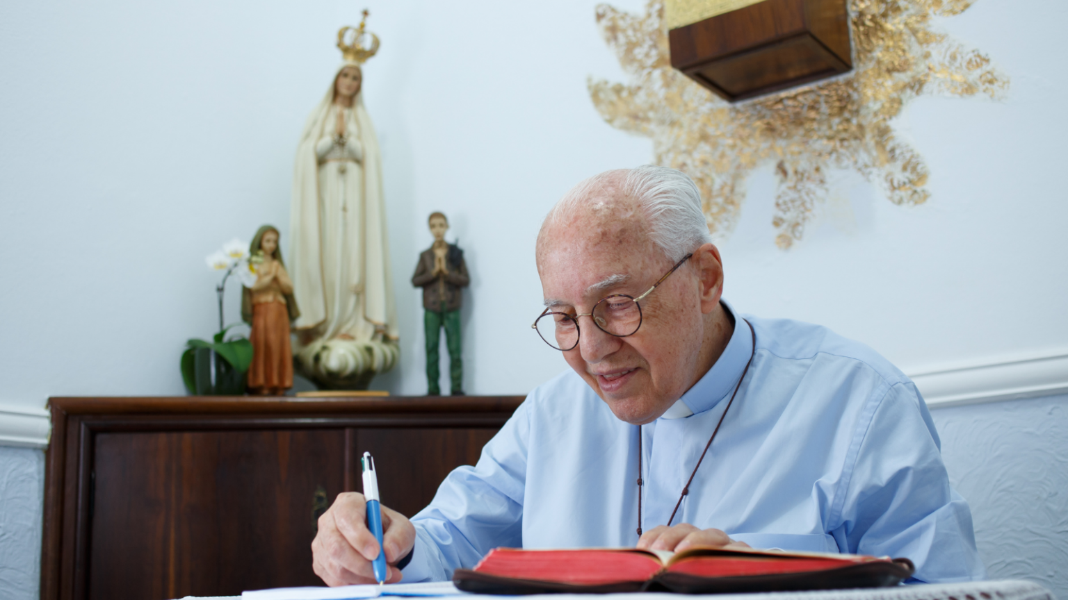 Em-que-ordem-ler-a-Bíblia-1536x864.png