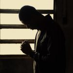 A luta do demônio é contra os cristãos