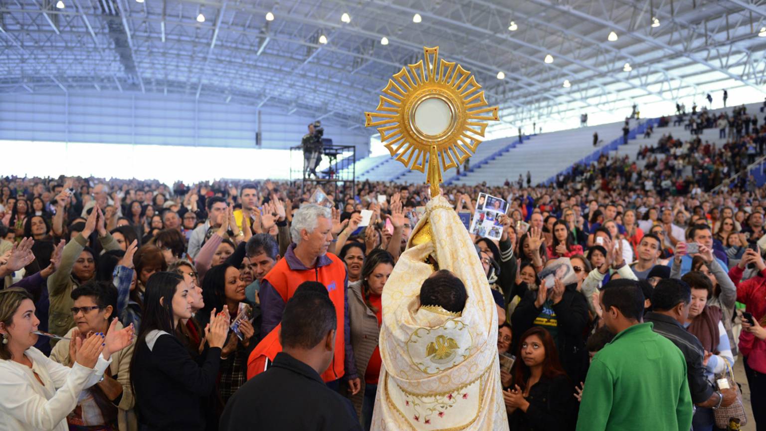 adoração1600-1536x864.jpg